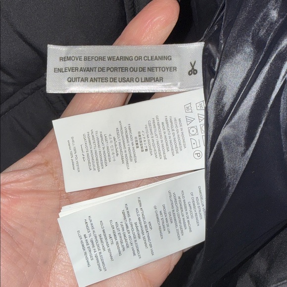 NWT Michael Kors Women's Black Puffer Jacket with Fur Trim M Pit 20 Inch - Picture 15 of 17